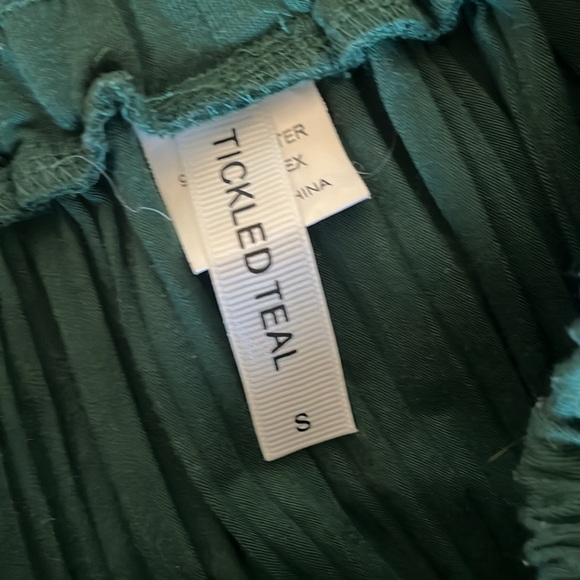 Green pleated skirt - Picture 5 of 7